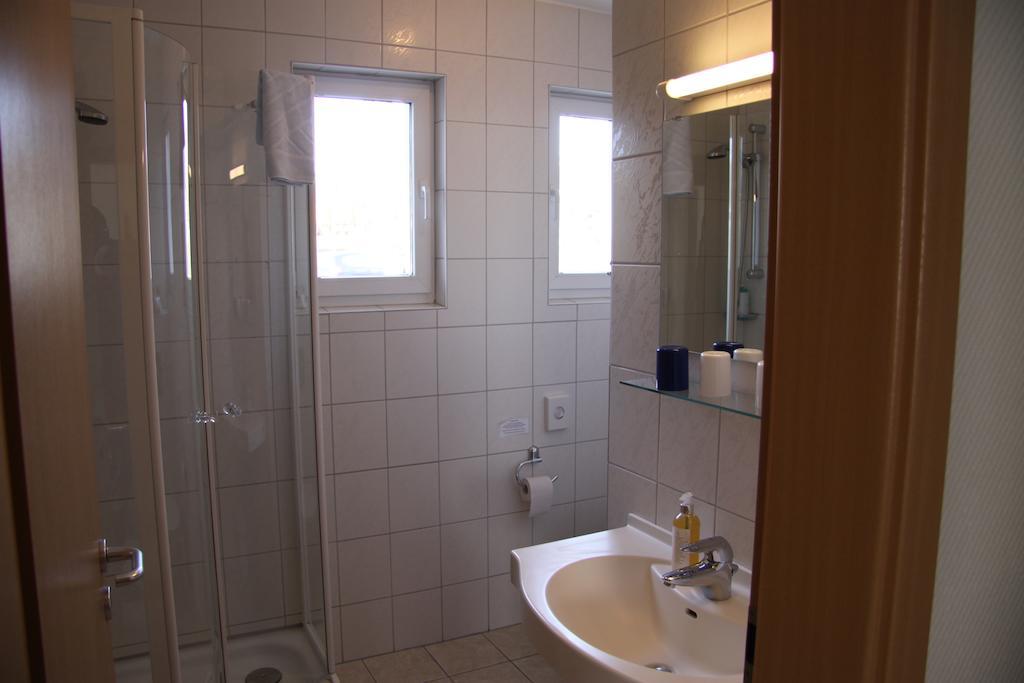 Ferienwohnungen Landgasthof Gilsbach Winterberg Phòng bức ảnh